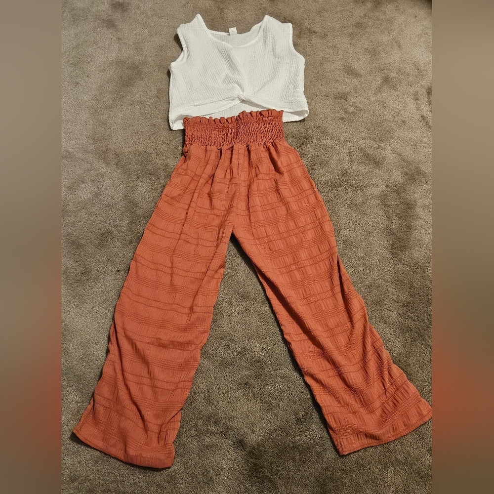 Two-piece set white top pink pants